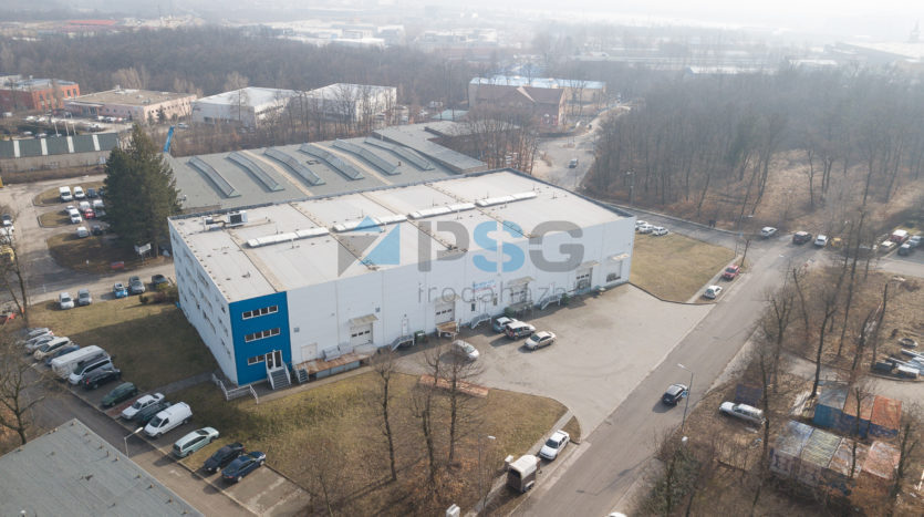 Eladó raktárcsarnok és iroda Budaörsön