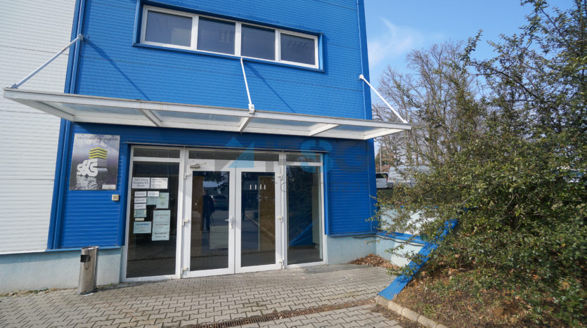 Eladó raktárcsarnok és iroda Budaörsön