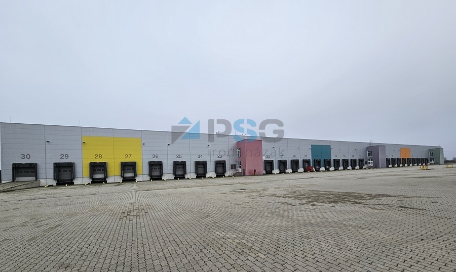 ÁRON ALUL 40 ha fejlesztési terület 2 raktárcsarnokkal ELADÓ!