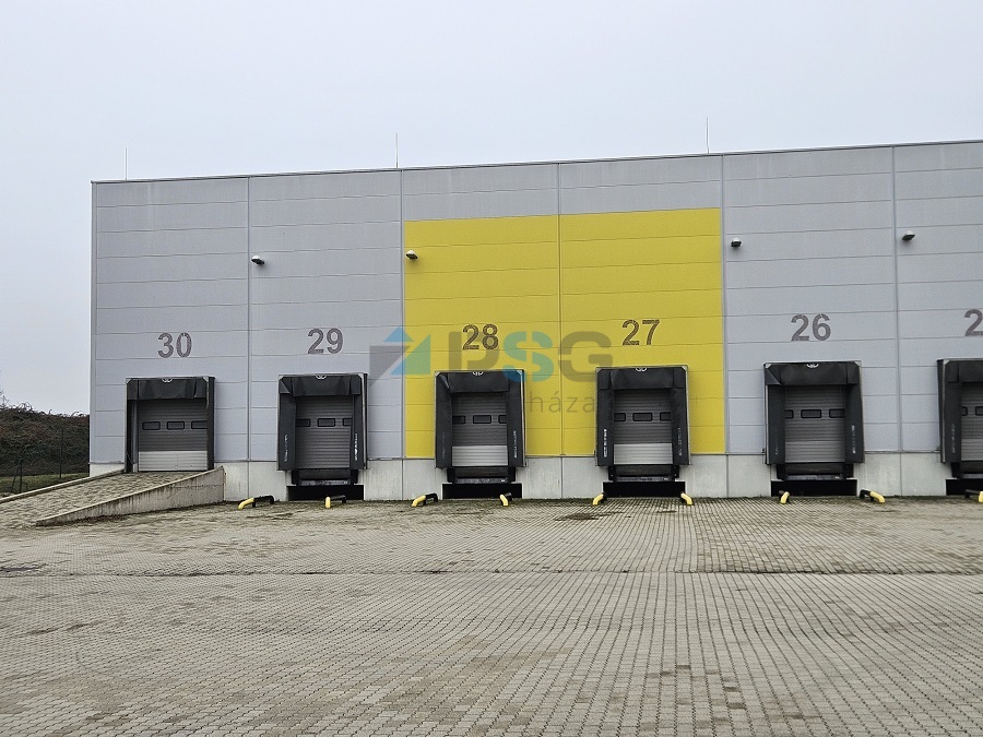 ÁRON ALUL 40 ha fejlesztési terület 2 raktárcsarnokkal ELADÓ!