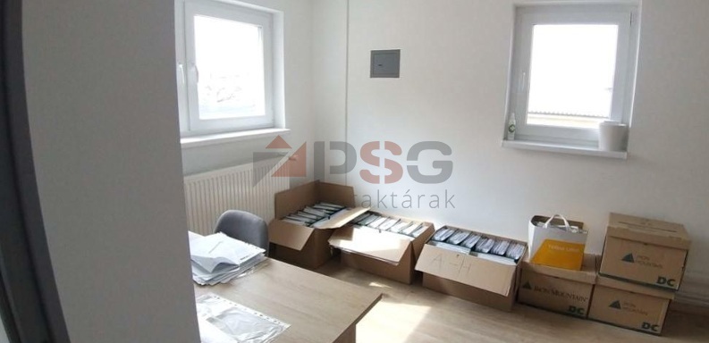 Eladó raktár a KÖKI közelében